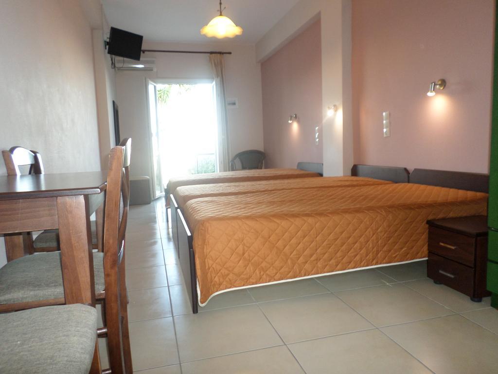 Krystallia Apartments 다시아 외부 사진